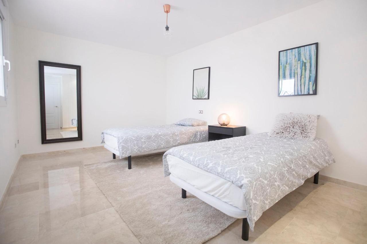 Vakantiehuis Aloha Royal, Calle Auriga, 29660 Marbella, Malaga, Spain Marbella